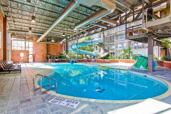 Delta Hotels by Marriott Toronto East image 4